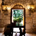 Trulli Al Chiaro Di Luna