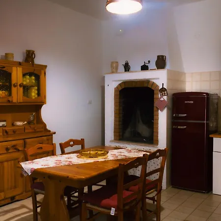 Trulli Al Chiaro Di Luna * Putignano