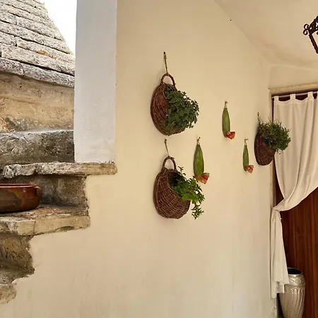 Semesterbostad Trulli Al Chiaro Di Luna