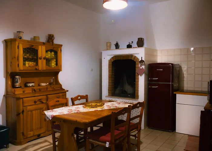 Trulli Al Chiaro Di Luna * Putignano