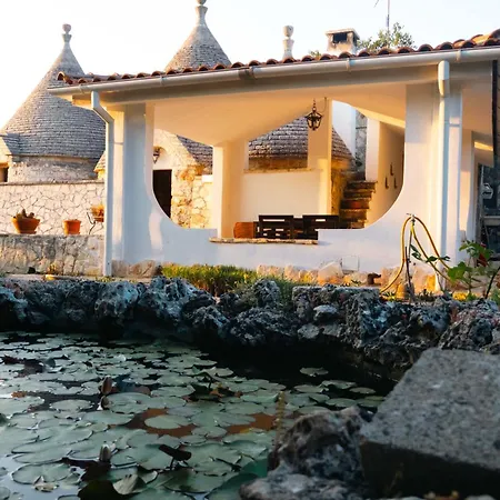 Trulli Al Chiaro Di Luna *