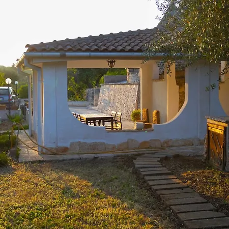 Trulli Al Chiaro Di Luna Vakantiehuis Putignano