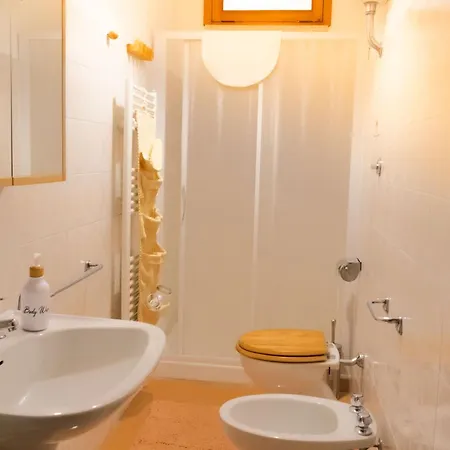 Trulli Al Chiaro Di Luna