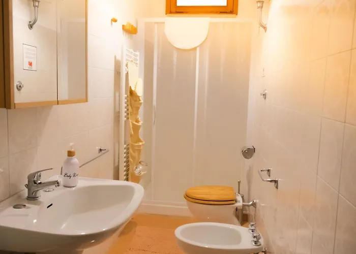 Trulli Al Chiaro Di Luna